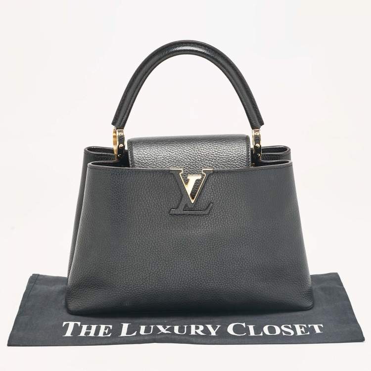 مملوكة مسبقًا Louis Vuitton Black Leather Capucines PM Bag