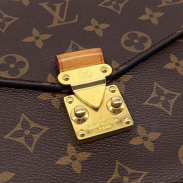 Pre Owned Louis Vuitton Monogram Pochette Metis bag