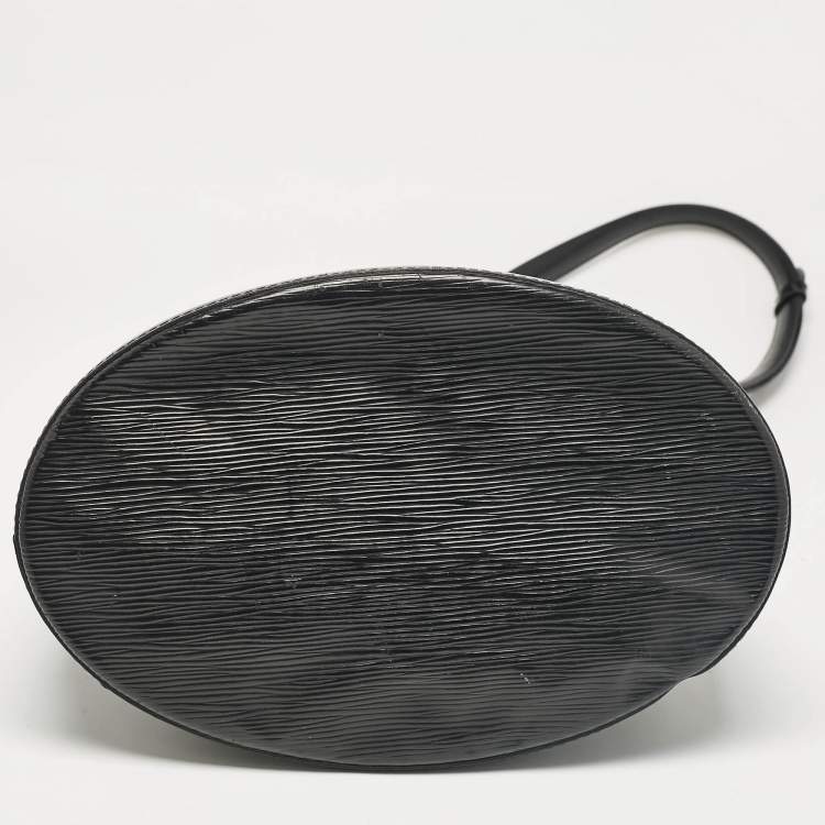 Pre Owned Louis Vuitton Black Epi Leather Cluny Bucket Bag