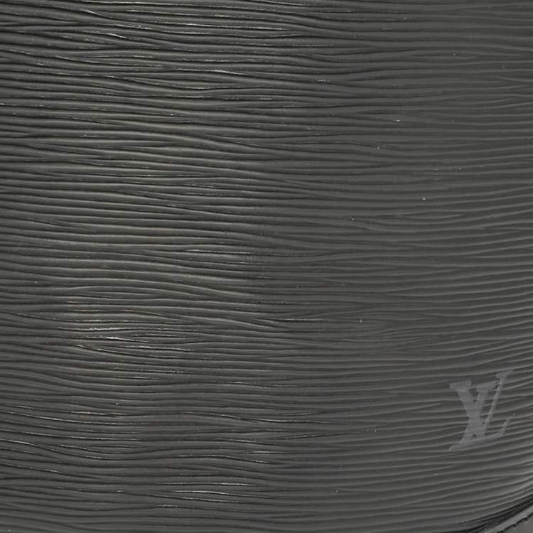 Pre Owned Louis Vuitton Black Epi Leather Cluny Bucket Bag