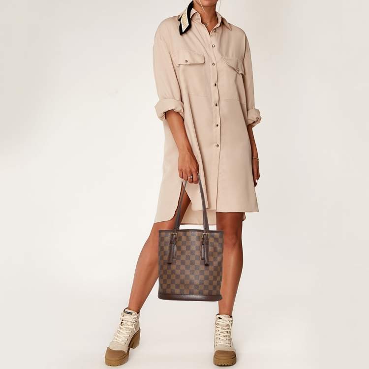 Pre Owned Louis Vuitton Damier Ebene Canvas Marais Bucket Bag