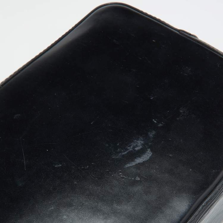 Pre Owned Louis Vuitton Black Epi Leather NeoNoe MM Bag