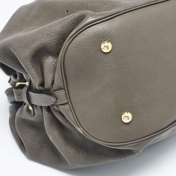 Pre Owned Louis Vuitton Grey Monogram Mahina Leather Surya XL Bag