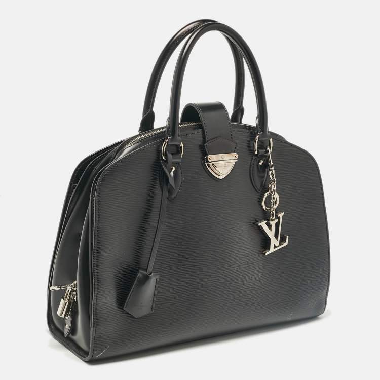 Pre Owned Louis Vuitton Black Epi Leather Pont Neuf GM Bag