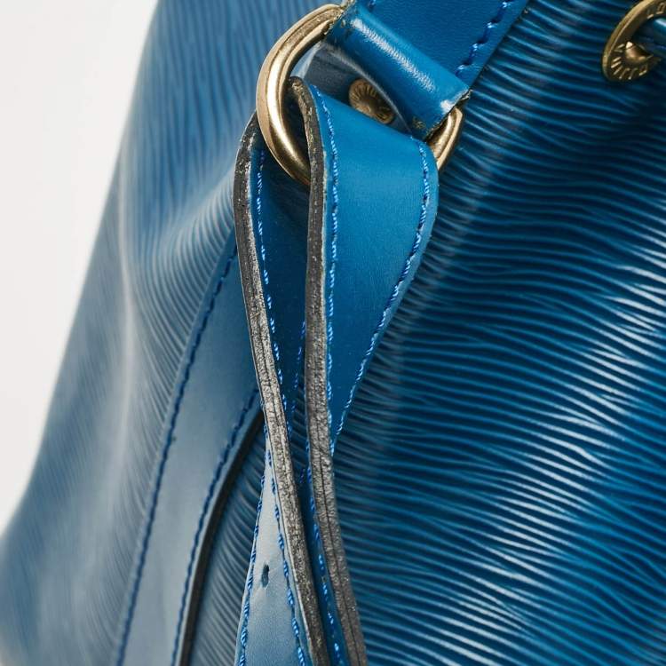 Pre Owned Louis Vuitton Blue Toledo Epi Leather Petit Noe Bag