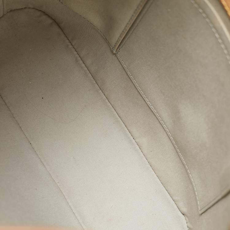 مملوكة مسبقًا Louis Vuitton Cream Monogram Vernis Stillwood Vertical Bag