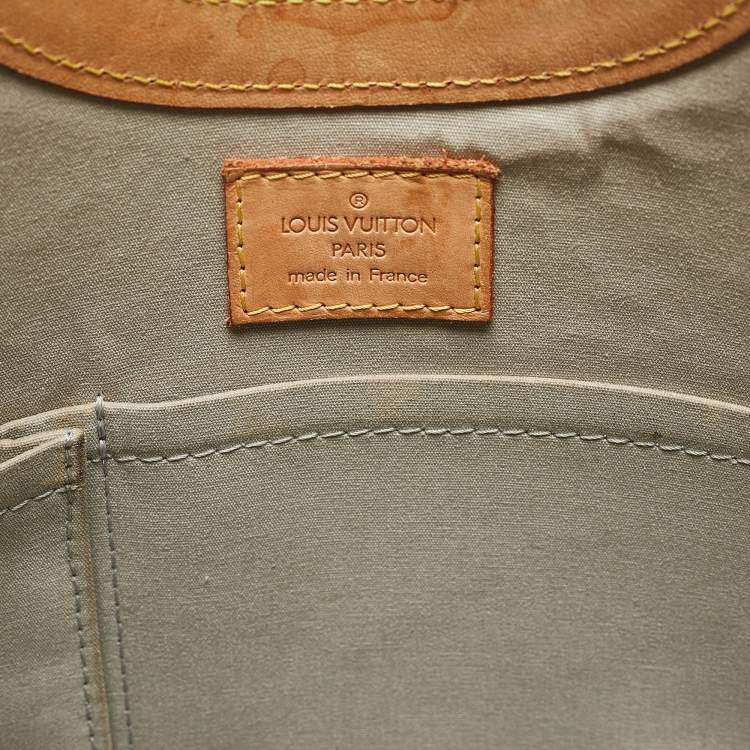مملوكة مسبقًا Louis Vuitton Cream Monogram Vernis Stillwood Vertical Bag