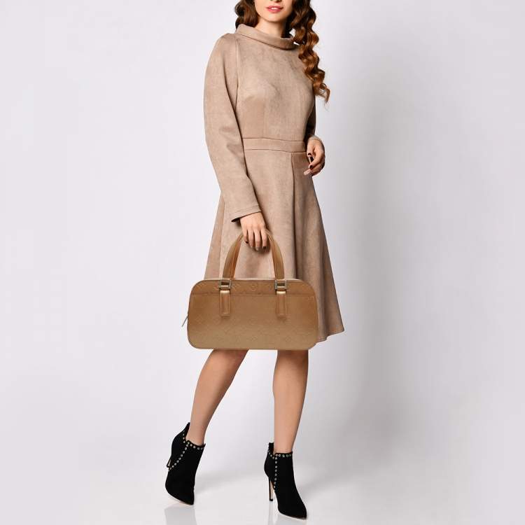 مملوكة مسبقًا Louis Vuitton Ambre Monogram Mat Shelton Bag