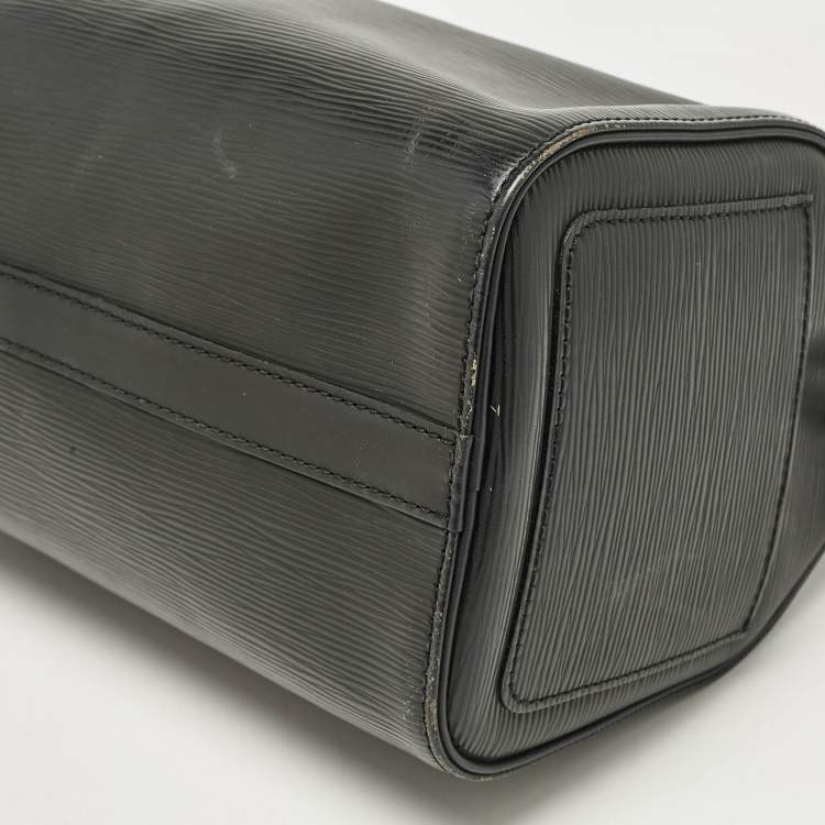 Pre Owned Louis Vuitton Black Epi Leather Speedy 25 Bag