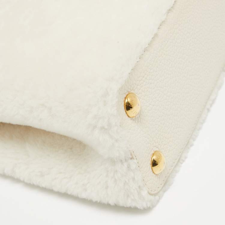 Pre Owned Louis Vuitton Blanc Shearling and Taurillon Leather Capucines BB Bag