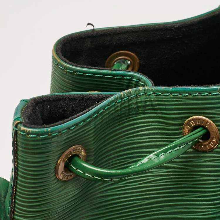 Pre Owned Louis Vuitton Green Epi Leather Petit Noe Bag