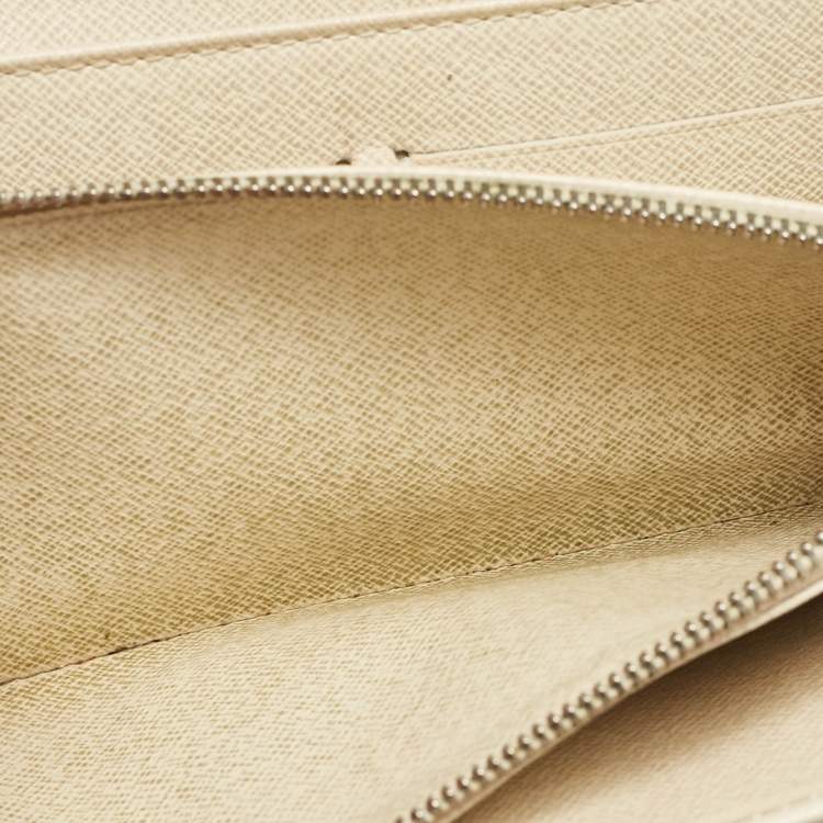 Pre Owned Louis Vuitton Ivorie Epi Leather Sarah Wallet