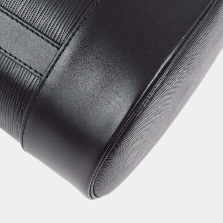 Pre Owned Louis Vuitton Black Epi Randonnee PM Bucket Shoulder Bag