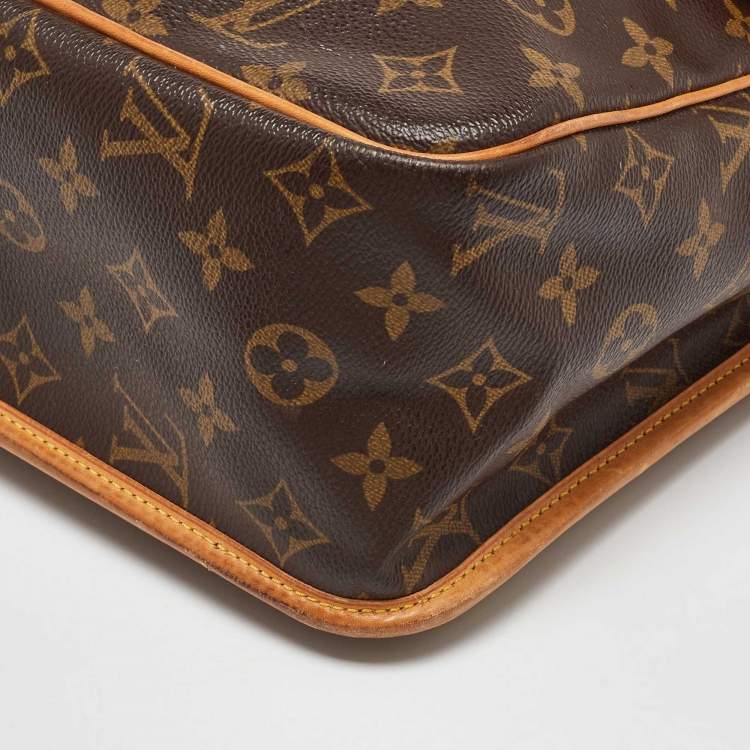 Pre Owned Louis Vuitton Monogram Canvas Sac Gibeciere GM Bag