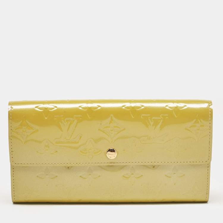 Pre Owned Louis Vuitton Vert Impression Monogram Vernis Sarah Wallet