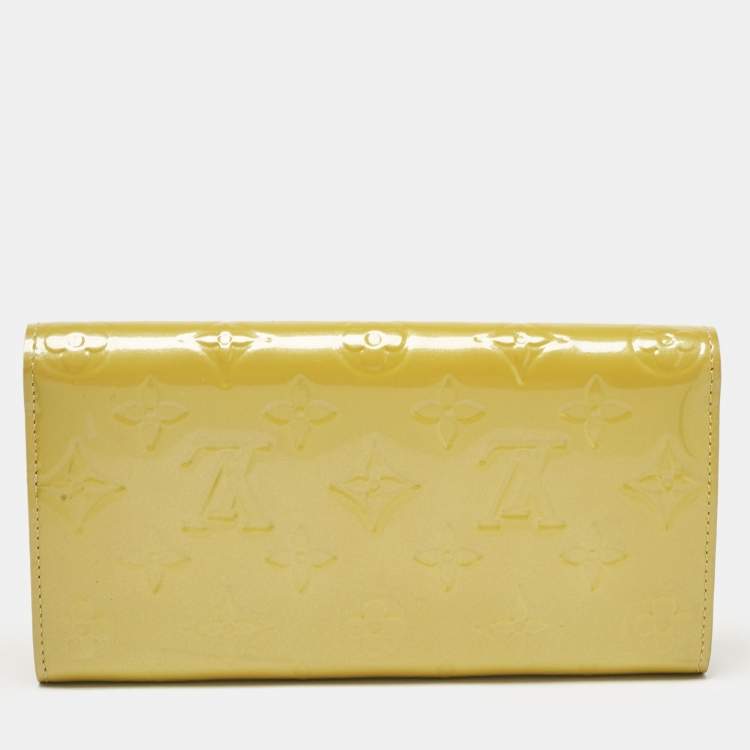 Pre Owned Louis Vuitton Vert Impression Monogram Vernis Sarah Wallet