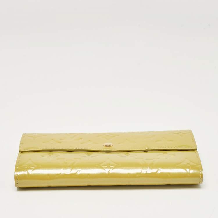 Pre Owned Louis Vuitton Vert Impression Monogram Vernis Sarah Wallet