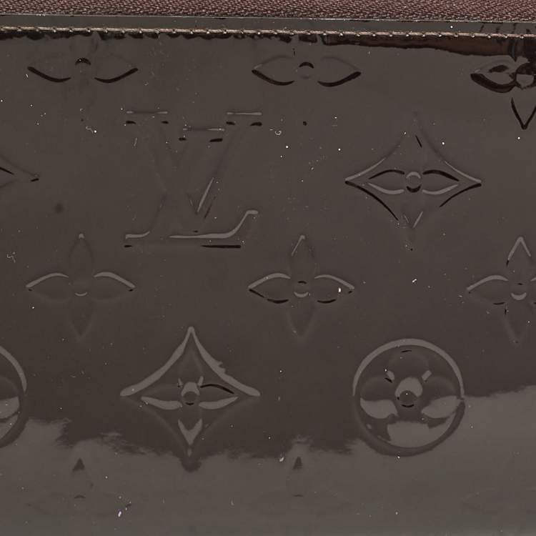 Pre Owned Louis Vuitton Amarante Monogram Vernis Zippy Wallet  