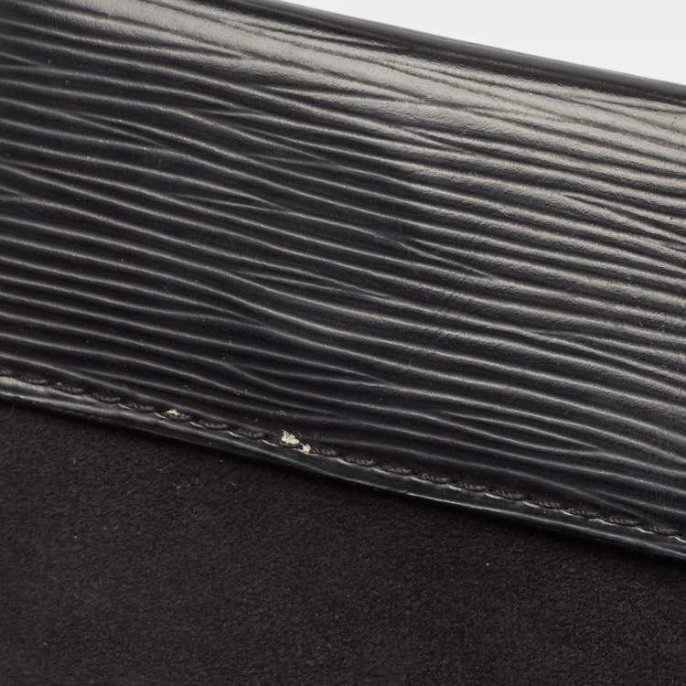 Pre Owned Louis Vuitton Black Epi Leather Cluny BB Bag