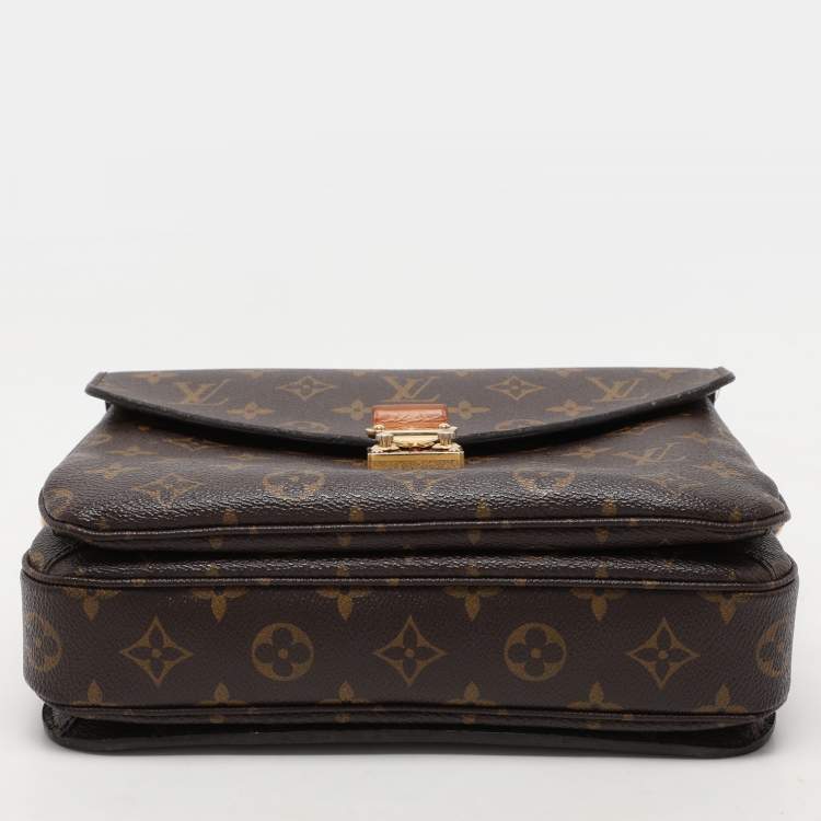 Pre Owned Louis Vuitton Monogram Canvas Pochette Metis Bag