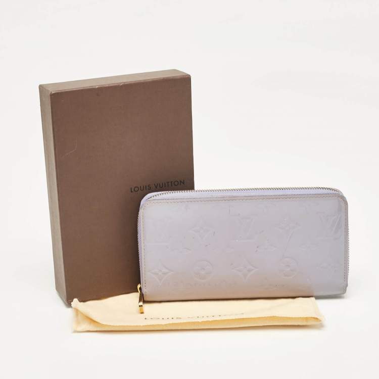 Pre Owned Louis Vuitton Lilac Monogram Vernis Zippy Wallet