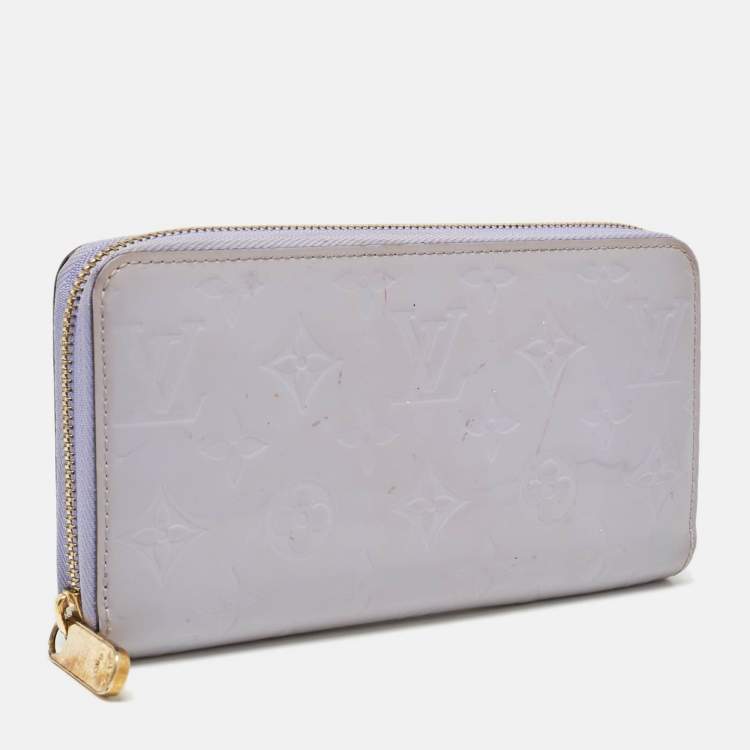 Pre Owned Louis Vuitton Lilac Monogram Vernis Zippy Wallet