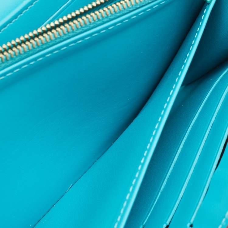 Pre Owned Louis Vuitton Bleu Lagon Monogram Vernis Sarah Wallet
