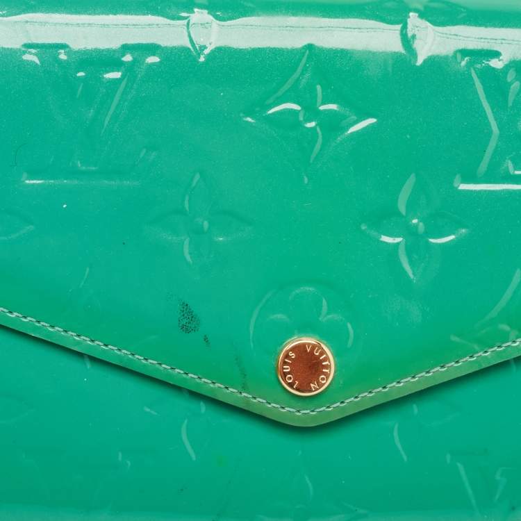 Pre Owned Louis Vuitton Bleu Lagon Monogram Vernis Sarah Wallet