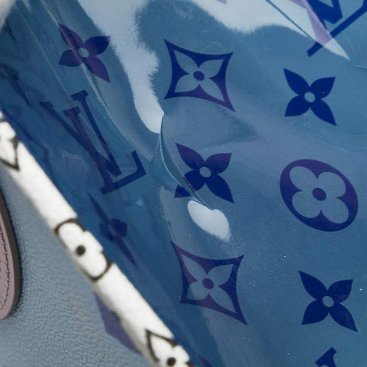 Pre Owned Louis Vuitton Blue White Pvc Monogram Giant Resort Hawaii OnTheGo GM Tote Bag