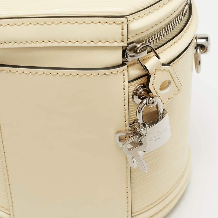Pre Owned Louis Vuitton Banane Epi Leather Cannes Bag