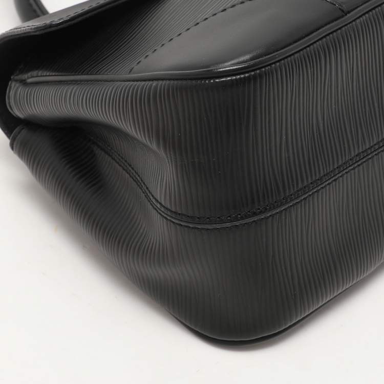Pre Owned Louis Vuitton Black Epi Leather Segur PM Bag