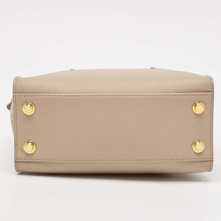 مملوكة مسبقًا Louis Vuitton Galet Monogram Mahina Leather On My Side PM Bag