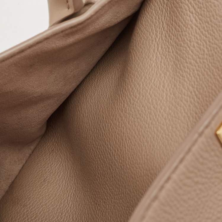 مملوكة مسبقًا Louis Vuitton Galet Monogram Mahina Leather On My Side PM Bag
