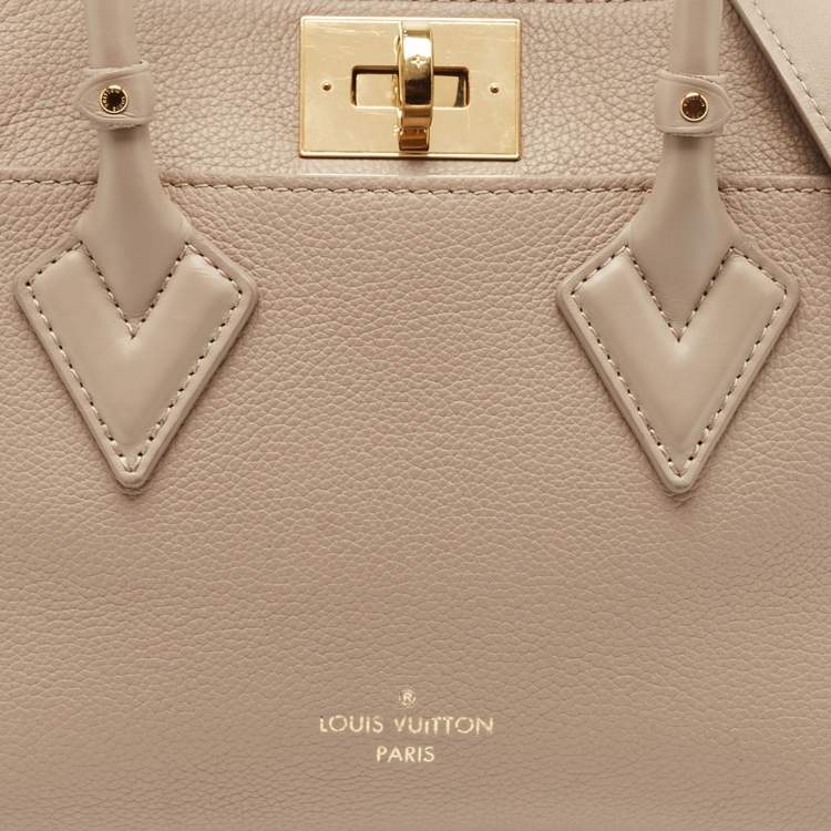مملوكة مسبقًا Louis Vuitton Galet Monogram Mahina Leather On My Side PM Bag