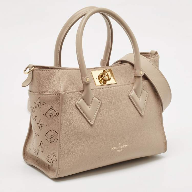 مملوكة مسبقًا Louis Vuitton Galet Monogram Mahina Leather On My Side PM Bag
