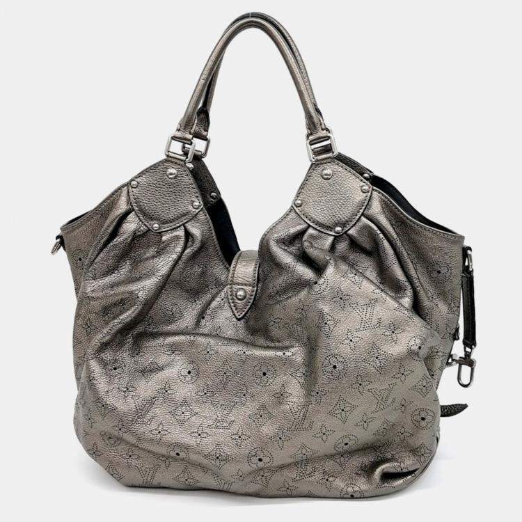 Pre Owned Louis Vuitton Silver Leather Mahina XL Bag