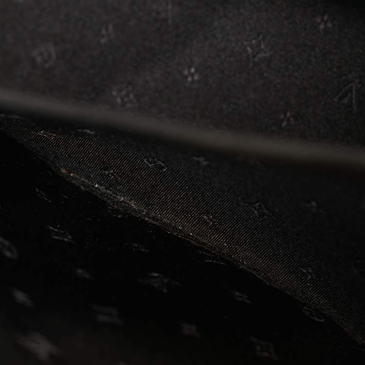 Pre Owned Louis Vuitton Black Suhali Leather Le Talentueux Bag