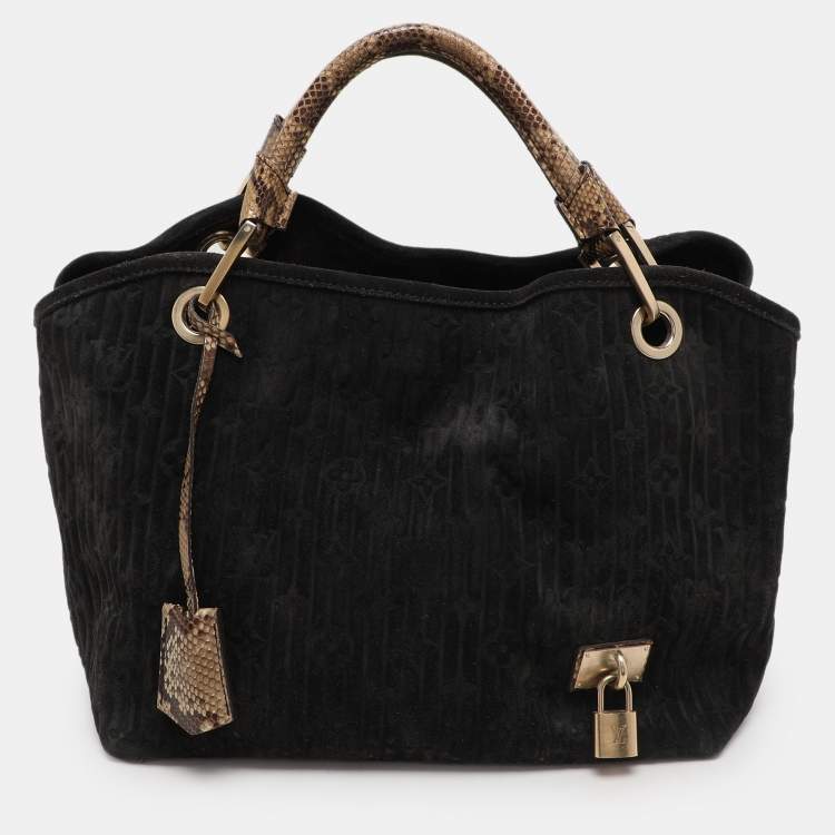 مملوكة مسبقًا Louis Vuitton Black Monogram Embossed Suede Limited Edition Whisper PM Bag