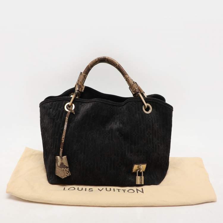 مملوكة مسبقًا Louis Vuitton Black Monogram Embossed Suede Limited Edition Whisper PM Bag