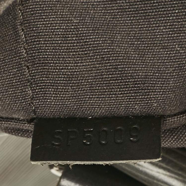 Pre Owned Louis Vuitton Black Epi Leather Speedy 30 Bag