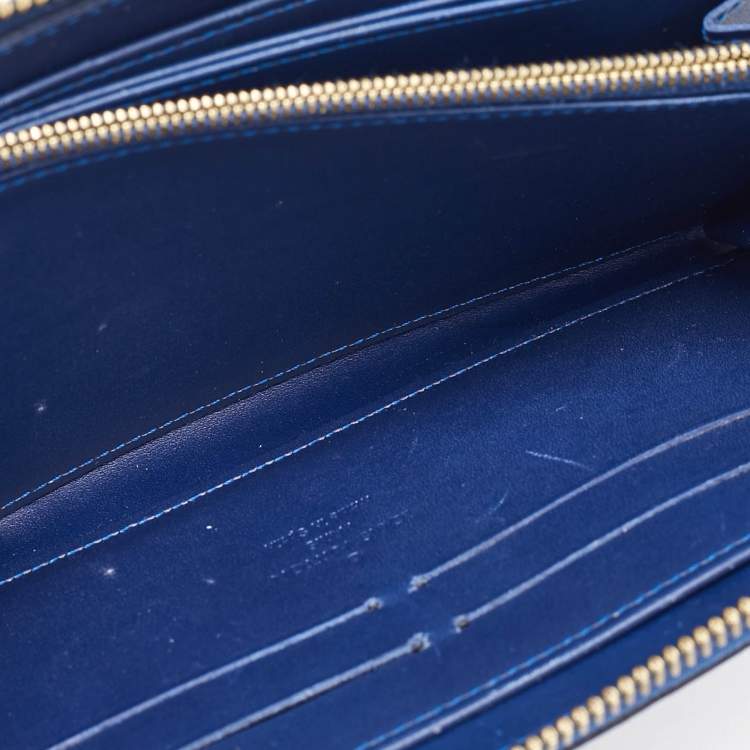 Pre Owned Louis Vuitton Grand Blue Monogram Vernis Leather Zippy Wallet