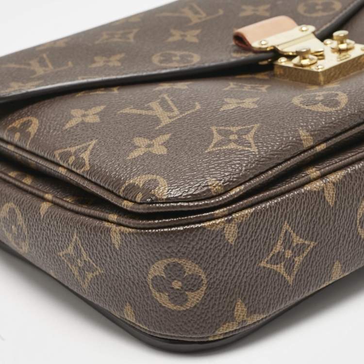 Pre Owned Louis Vuitton Monogram Canvas Pochette Metis Bag