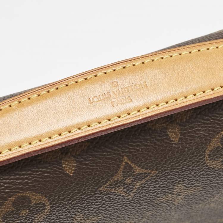 Pre Owned Louis Vuitton Monogram Canvas Pochette Metis Bag