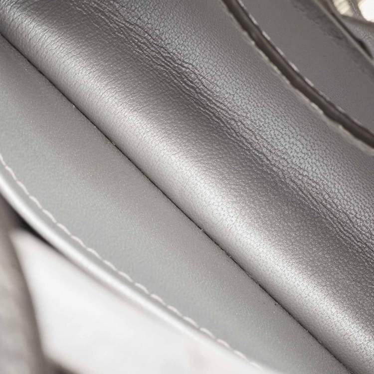 Pre Owned Louis Vuitton Grey Ostrich Leather Capucines Mini Bag