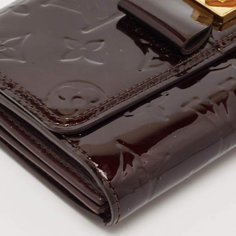 Pre Owned Louis Vuitton Amarante Monogram Vernis Sarah Noeud Wallet