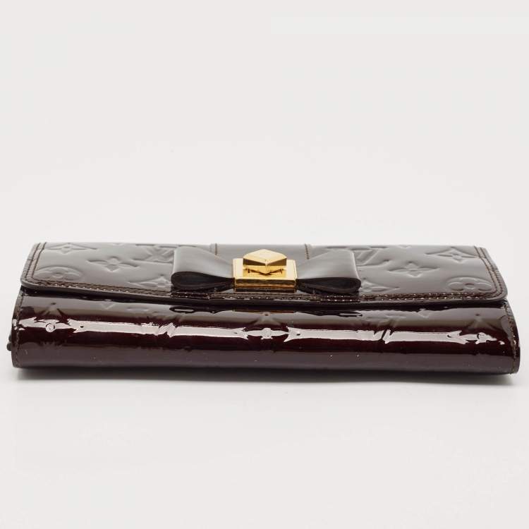 Pre Owned Louis Vuitton Amarante Monogram Vernis Sarah Noeud Wallet