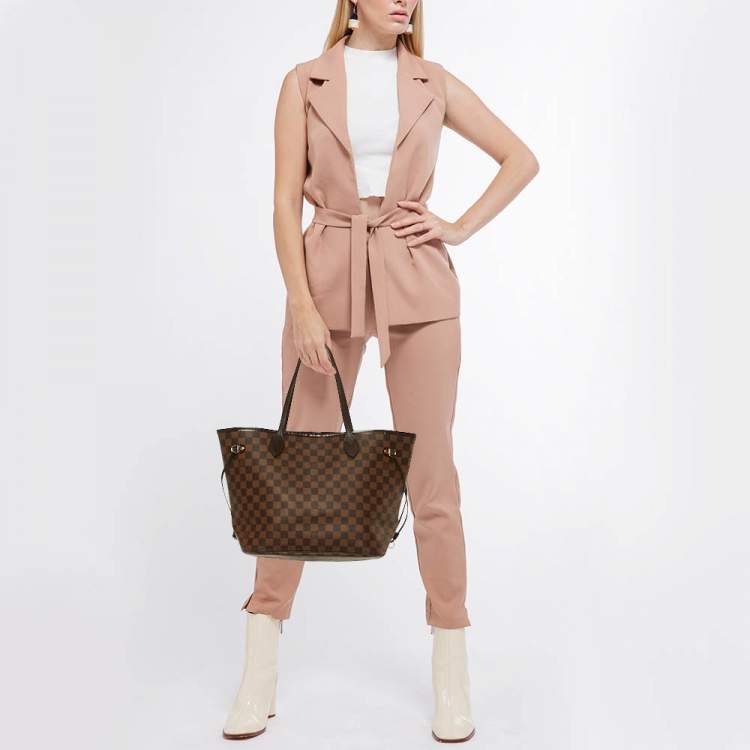 Pre Owned Louis Vuitton Monogram Canvas Neverfull MM Bag