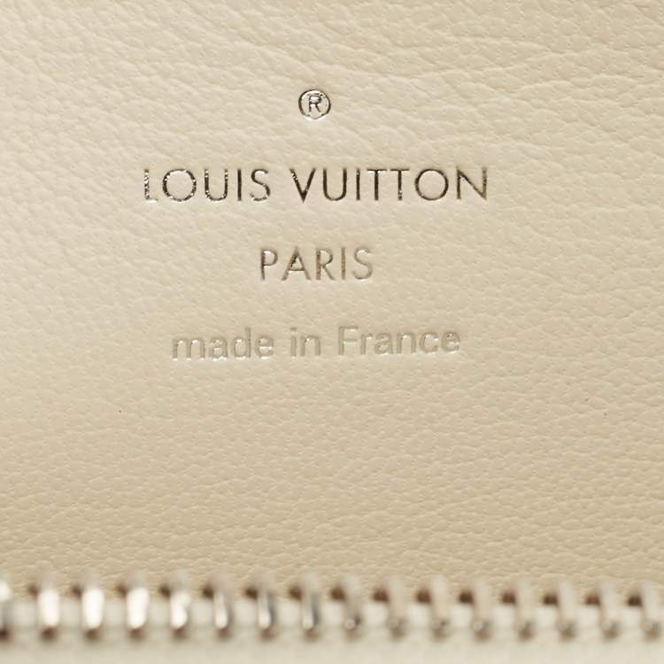 Pre Owned Louis Vuitton White/Gold Monogram Python Zippy Wallet
