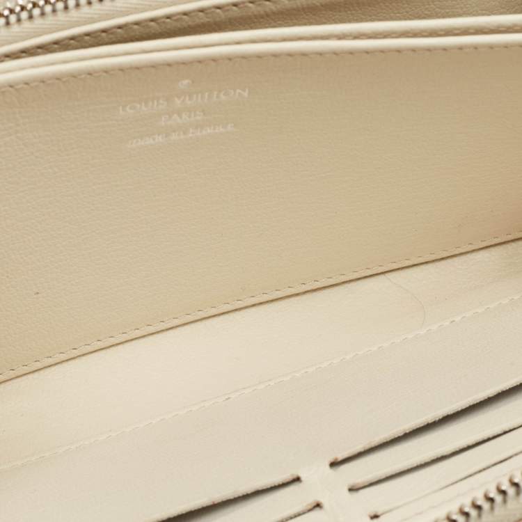 Pre Owned Louis Vuitton White/Gold Monogram Python Zippy Wallet