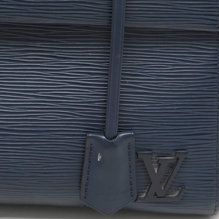 Pre Owned Louis Vuitton Blueberry Epi Leather Cluny MM Bag